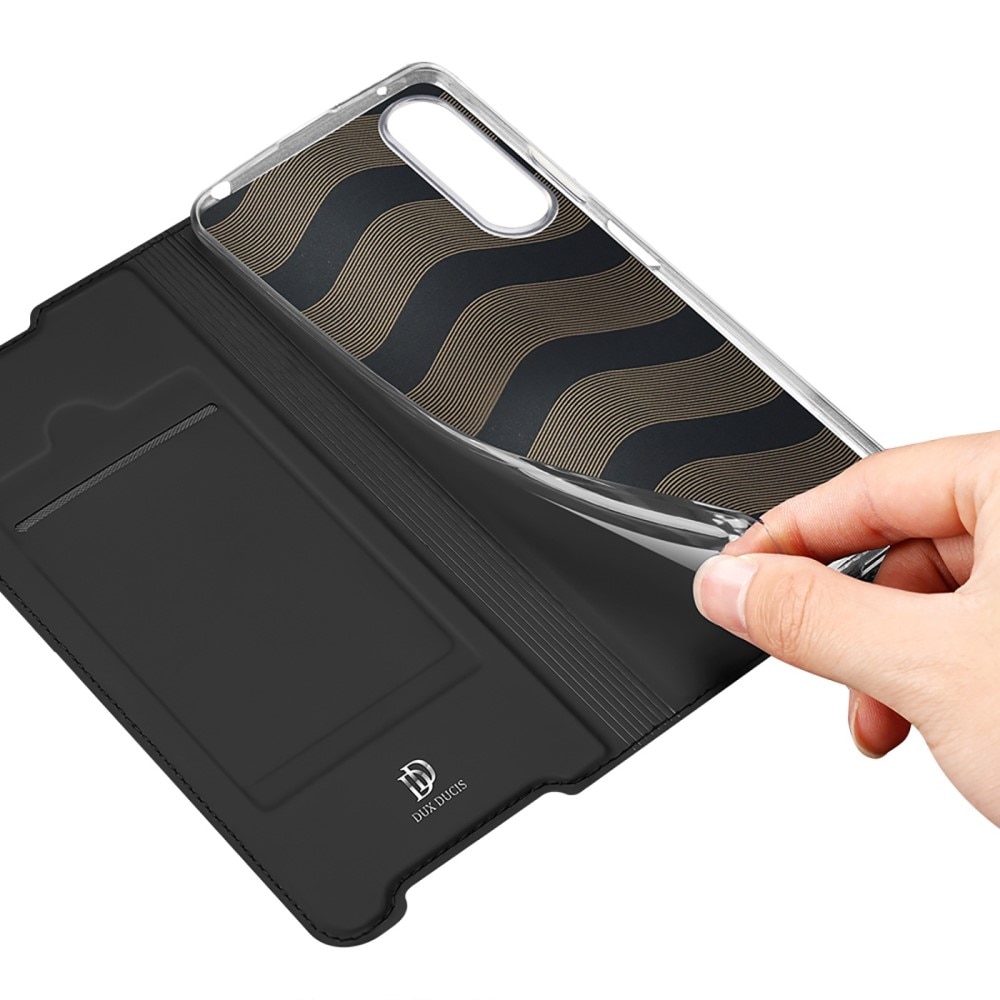 Skin Pro Series Sony Xperia 10 IV - Svart