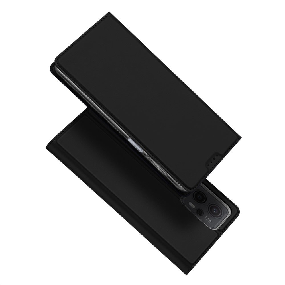 Skin Pro Series Motorola Moto G23 - Svart