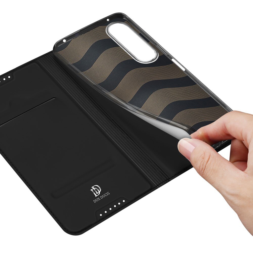 Skin Pro Series Sony Xperia 1 V - Svart