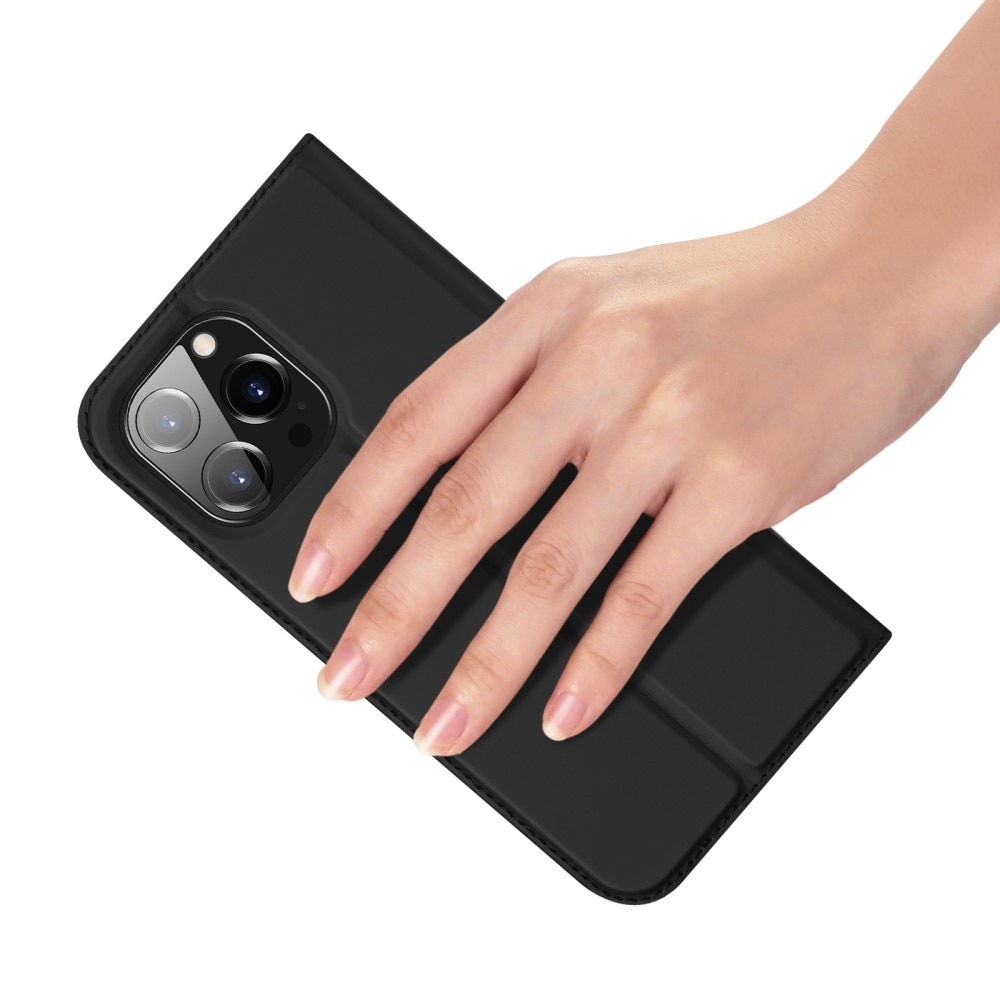 Skin Pro Series iPhone 15 Pro Max - Svart