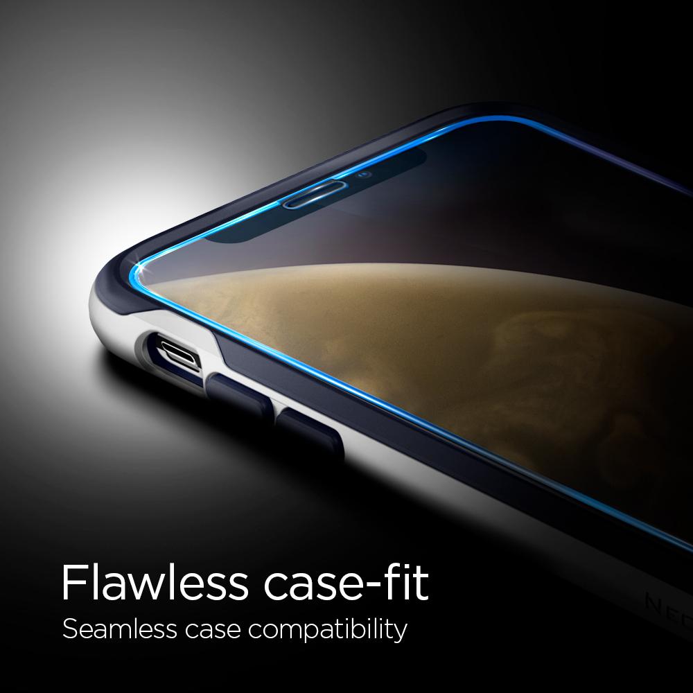 iPhone XR/11 Full Cover Screen Protector GLAS.tR SLIM HD